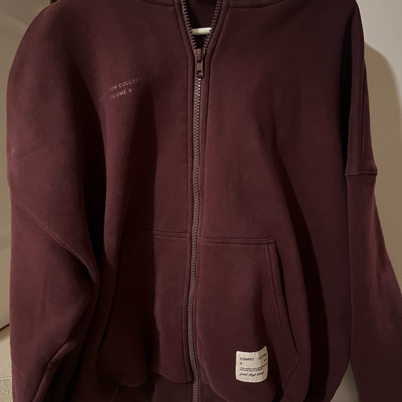 Comfrt Women's Burgundy Hoodie - Picture 2 of 4